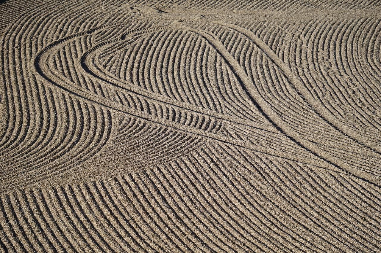 SZOK! Ceny mieszkań rosną i spadają jak nigdy wcześniej