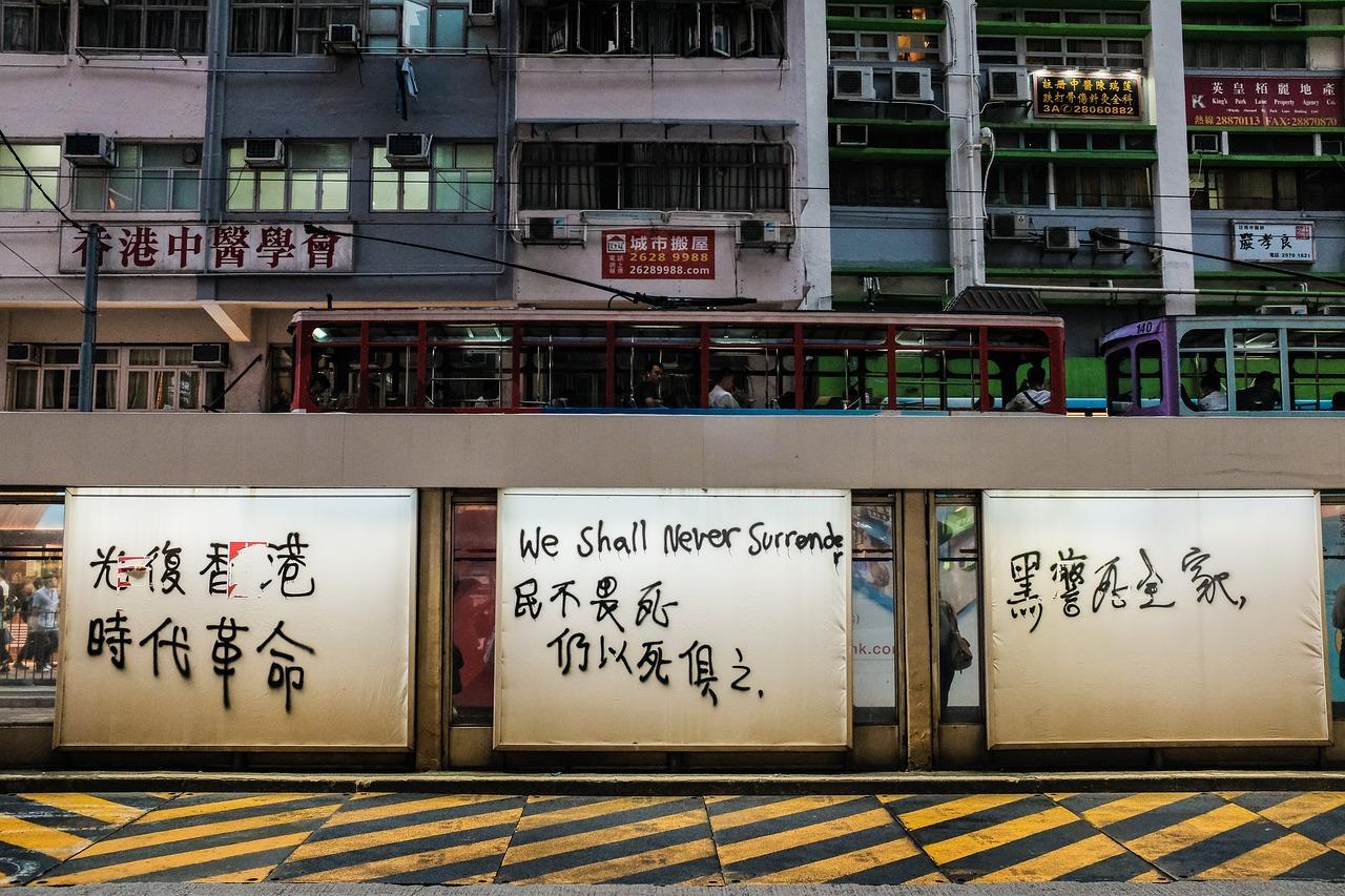 Niespodziewany zwrot akcji w polityce niemieckiej. AfD na czołowej pozycji w sondażach!