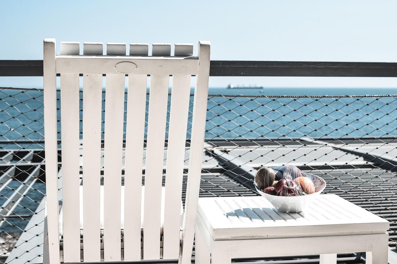 Tragedia w Głuchowie. 78-letni mężczyzna zginął po upadku z balkonu