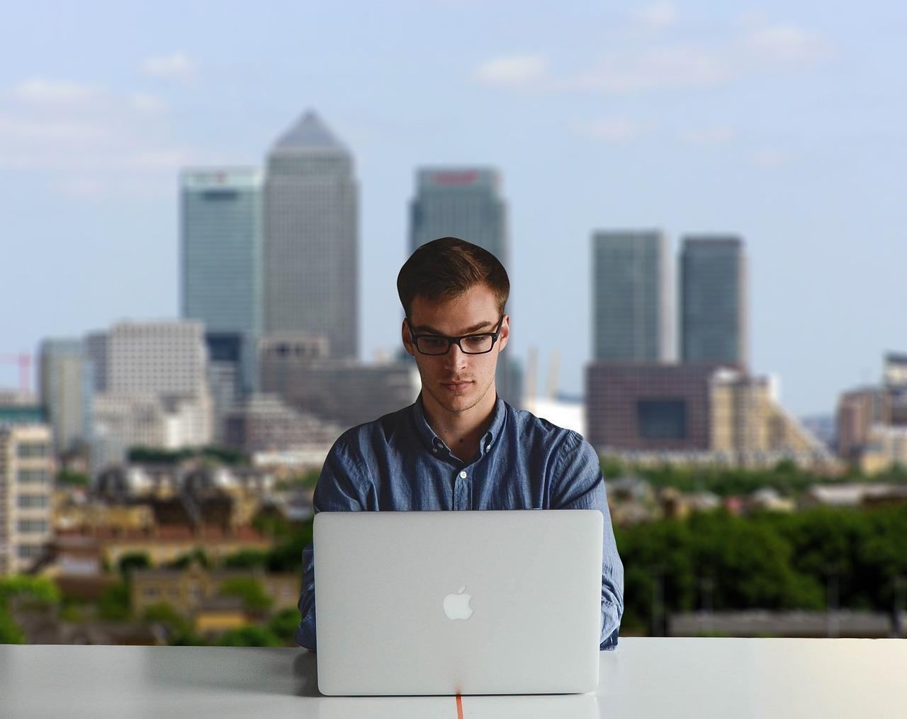 ZUS w 2026 roku zaskoczy przedsiębiorców. Składki mogą wynieść aż 24 tys. zł!