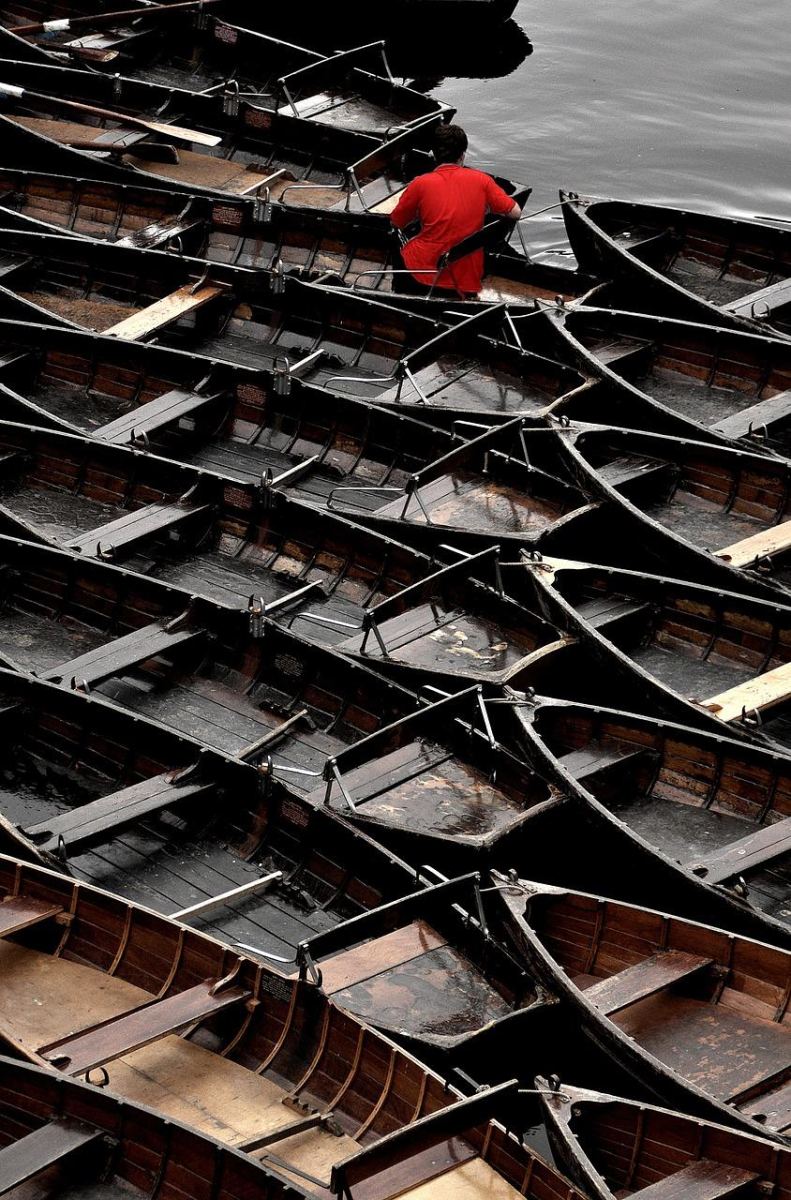 Kierownik w szoku! Pijany operator dźwigu w kabinie – co się wydarzyło?