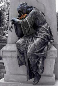 Pogrzeb w Krakowie: Wzruszające Pożegnanie 306 Dzieci Utraconych