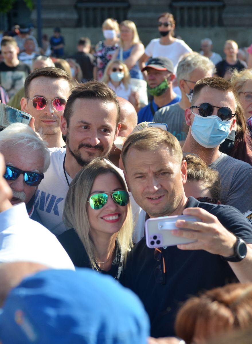 Pierwszy minister odchodzi z rządu – czy to znaczy, że nadeszła pora na zmiany?