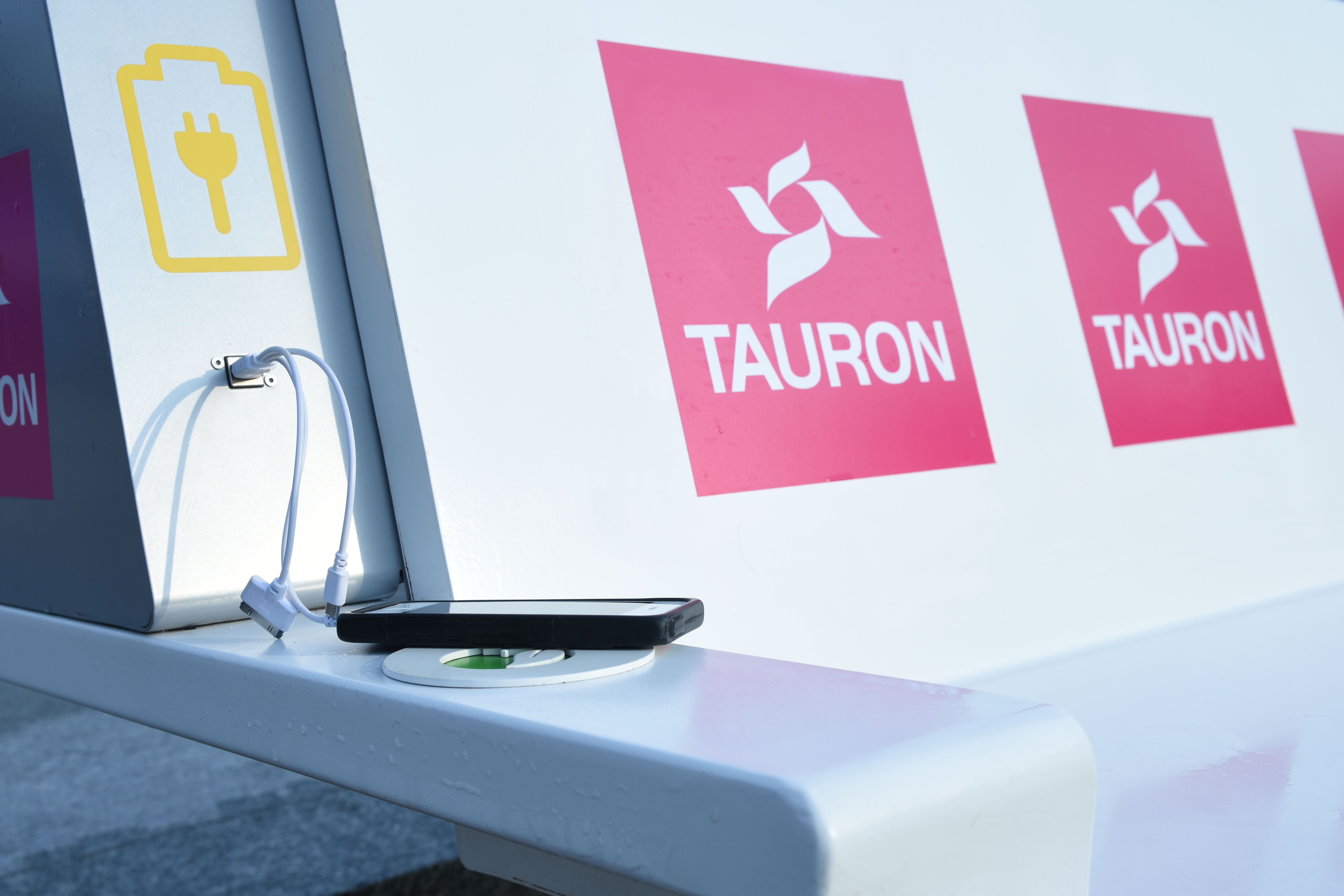 Tauron zaskakuje: Jak najlepsze wyniki finansowe wpłyną na przyszłość grupy?