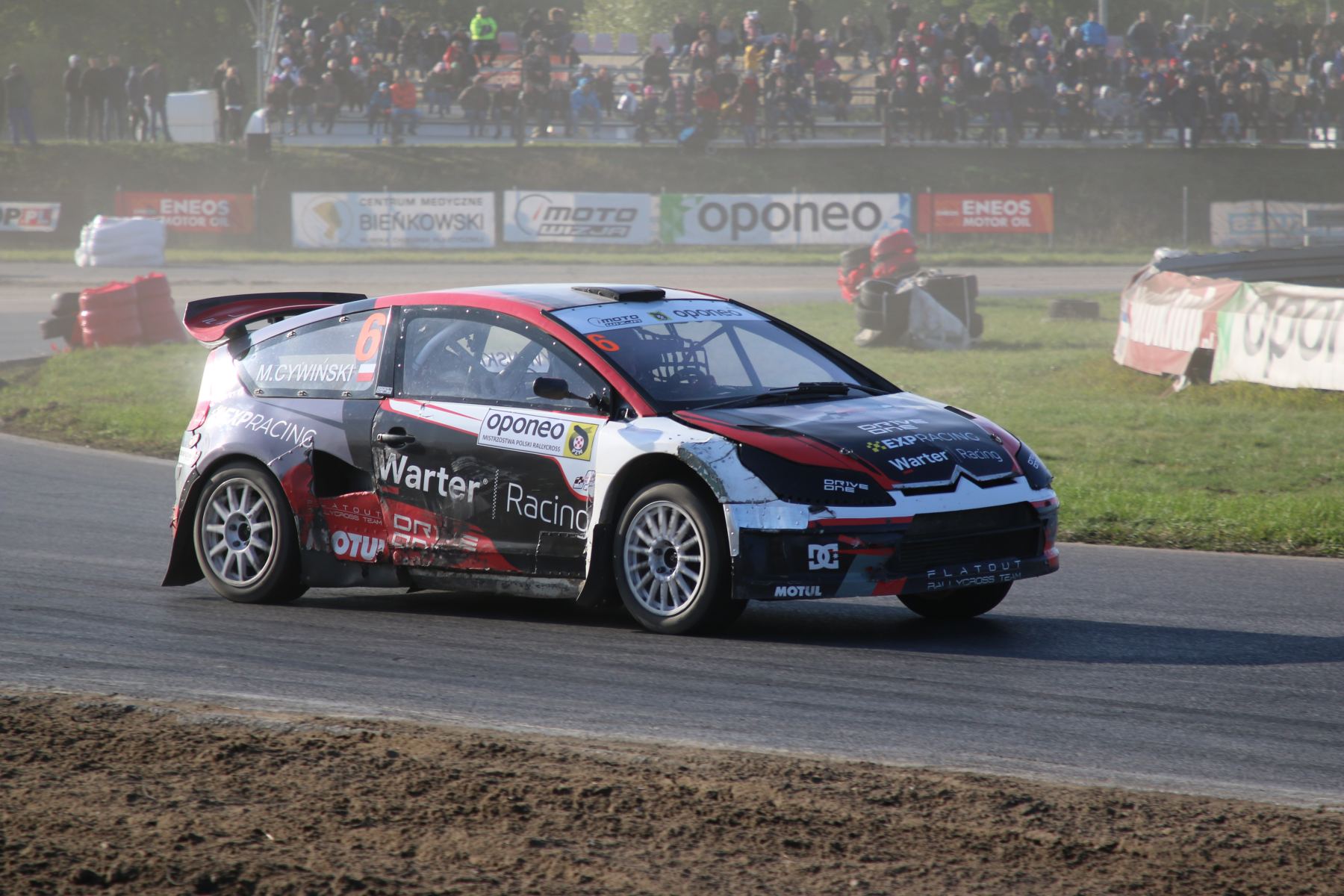 Co mówi analityk o akcjach Oponeo? Sprawdź prognozy!