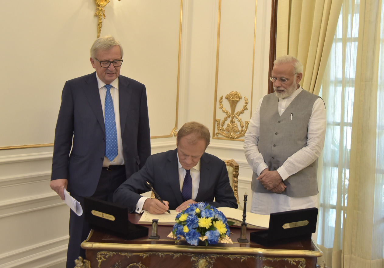 Donald Tusk: Polska gospodarka zaskakuje – poznaj sensacyjne dane!