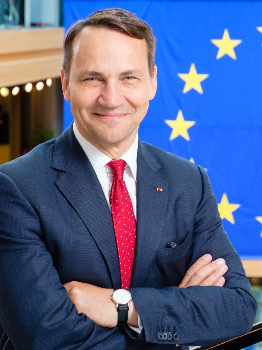 Radosław Sikorski z wizytą w USA: symboliczny gest i wspólne wartości