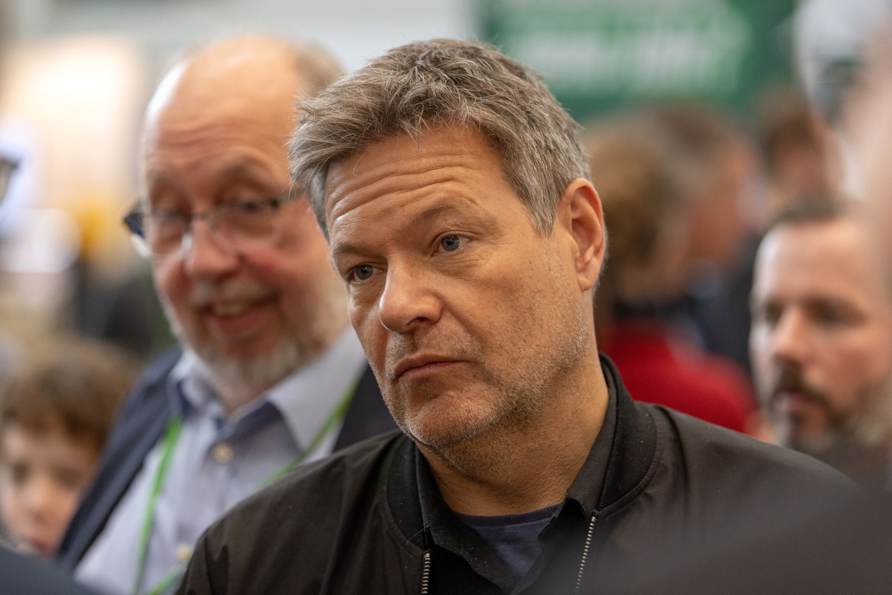 Jaką emeryturę otrzymuje były wicekanclerz Niemiec? Sprawdź szczegóły!