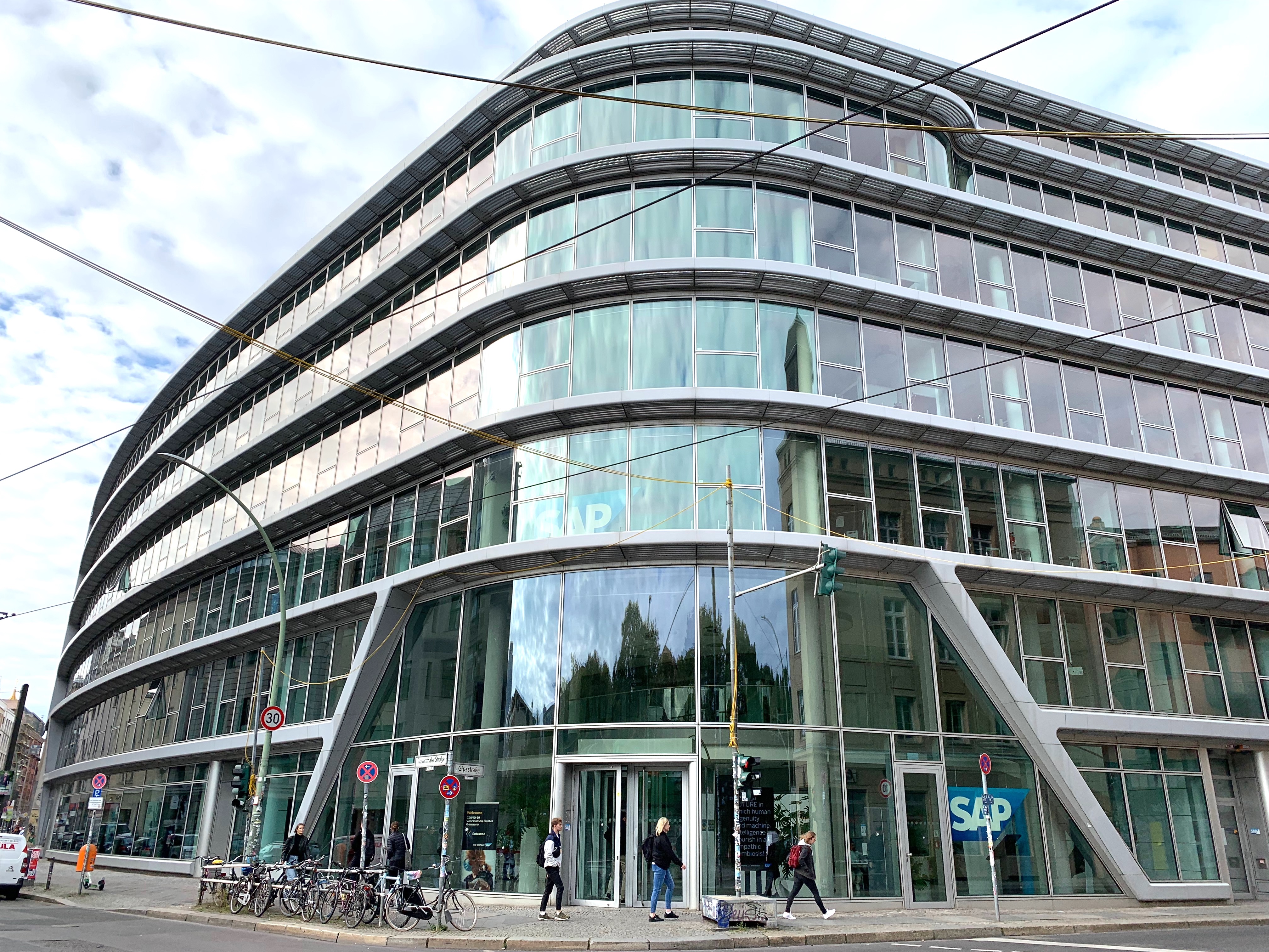 Niemiecki gigant SAP zapowiada rewolucję w chmurze – oto co musisz wiedzieć!