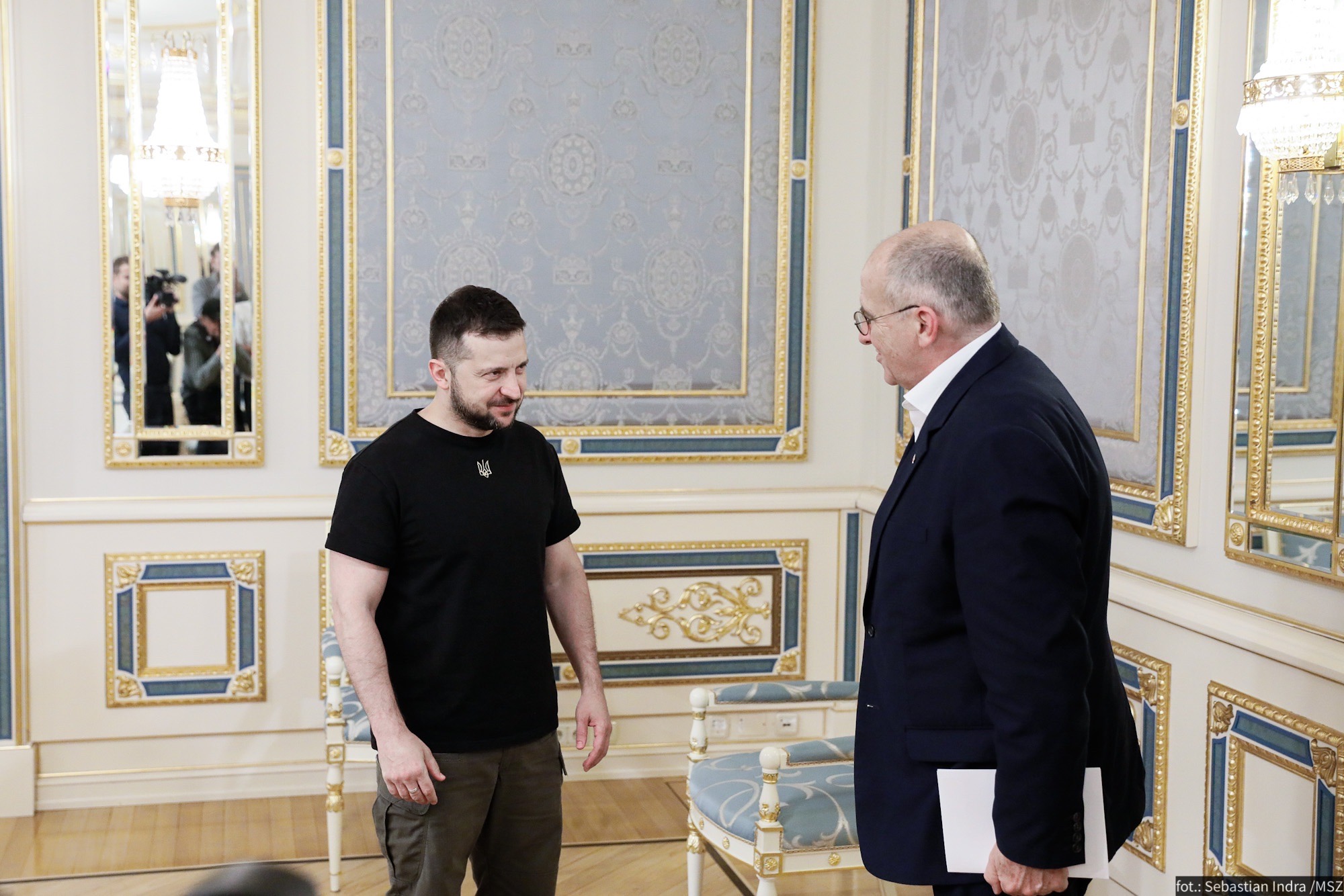 Jak wyjść z impasu w negocjacjach pokojowych? Zełenski zadaje kluczowe pytania!