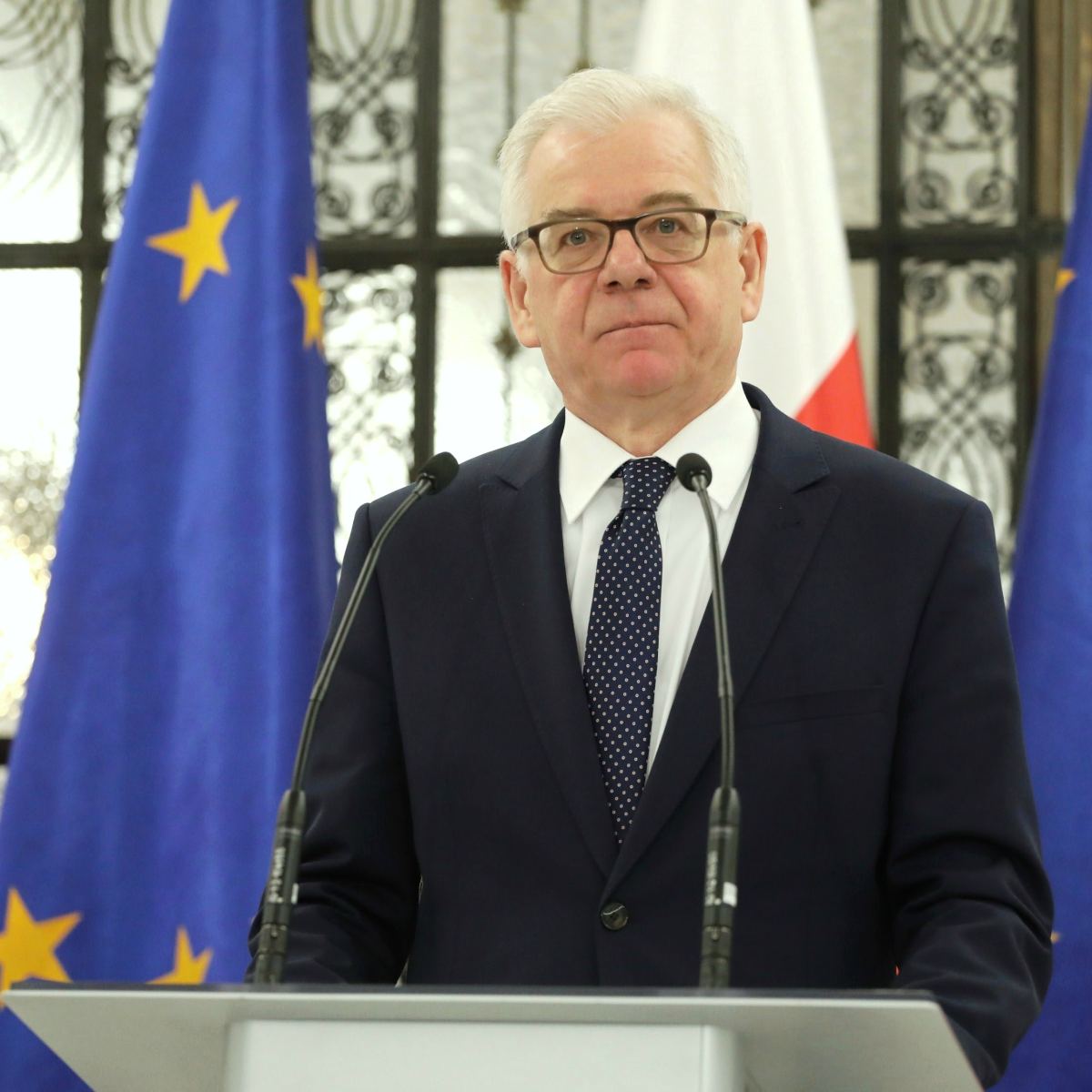 Czaputowicz o strategicznych wyzwaniach Polski: Analiza bezpieczeństwa i obrony