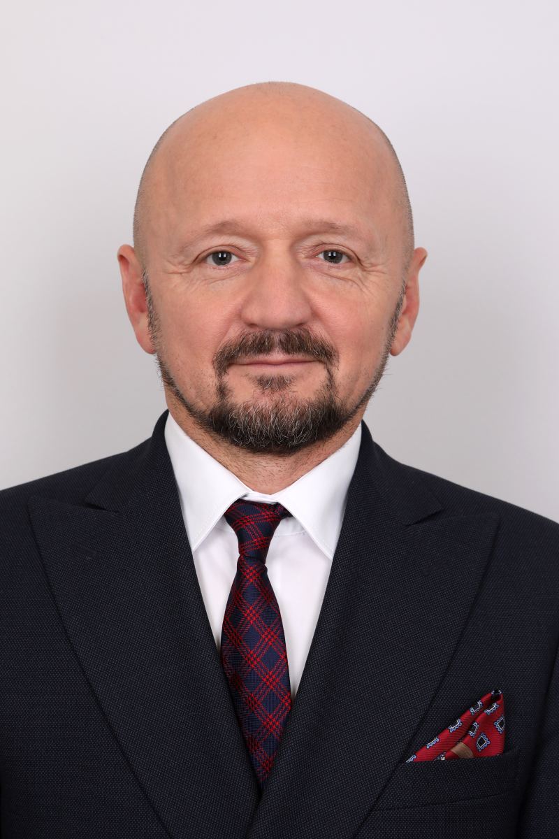 Polska 2050 wstrząśnięta odejściem? Były senator ujawnia kulisy