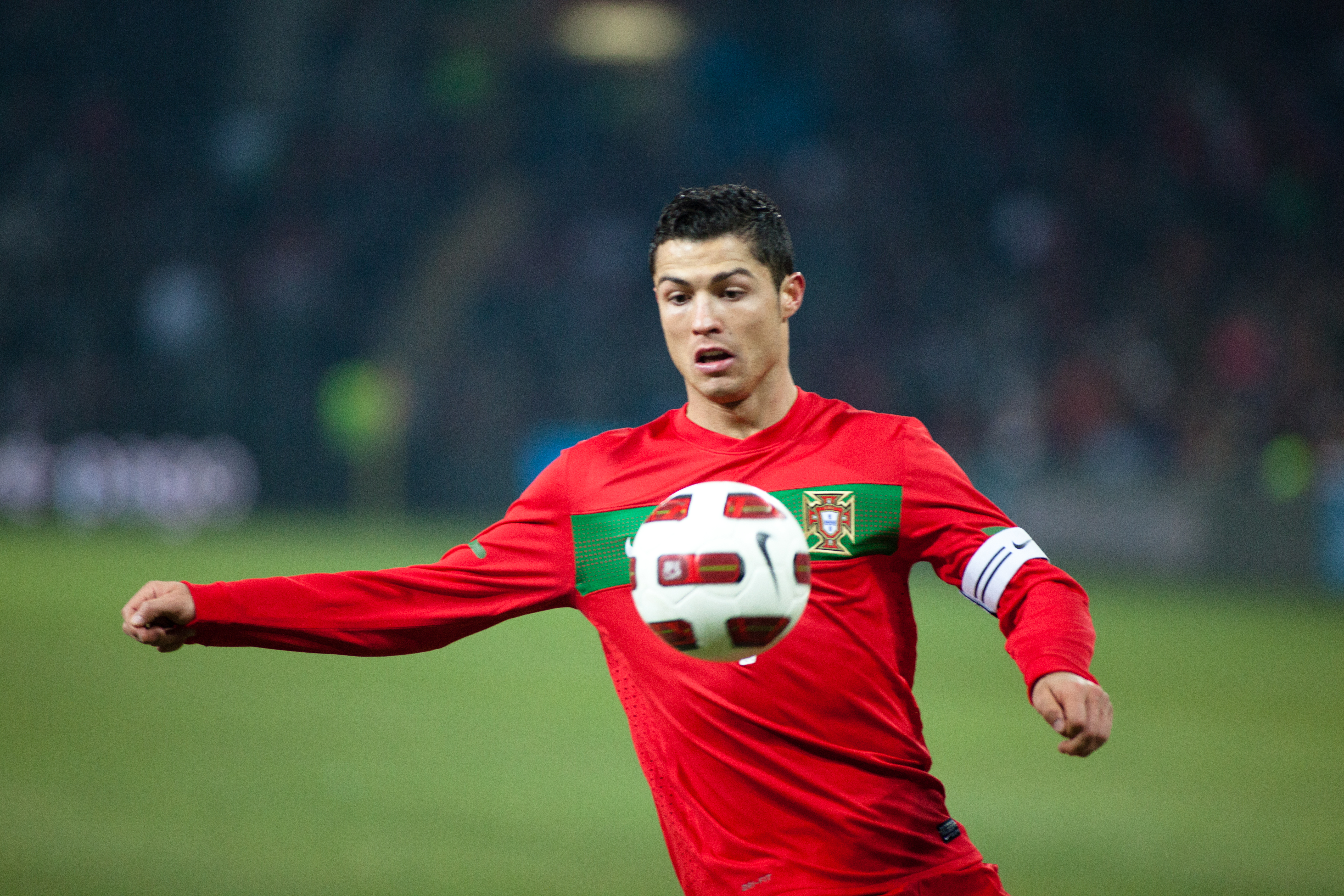 Wściekły Ronaldo uderza w krytyków! „Idioci!” – Burza po transferze gwiazdy