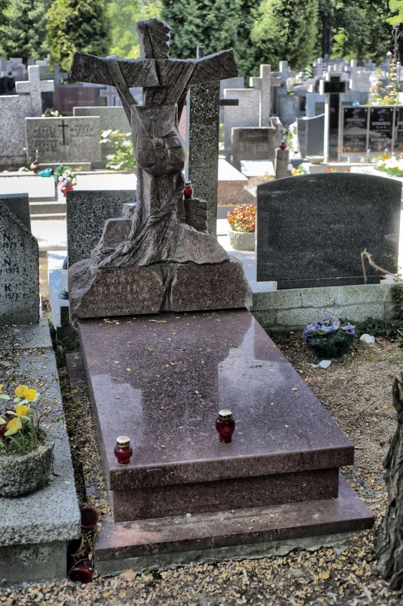 Tworzył „Pieprz i wanilię” i własną legendę. Prawdziwe imię Tony’ego Halika was zaskoczy!