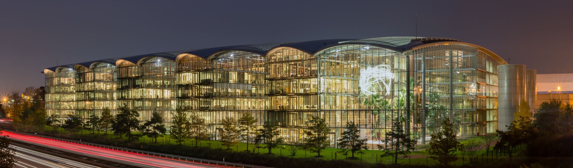 Lufthansa w obliczu restrukturyzacji: Analiza kluczowych wyzwań dla przewoźnika