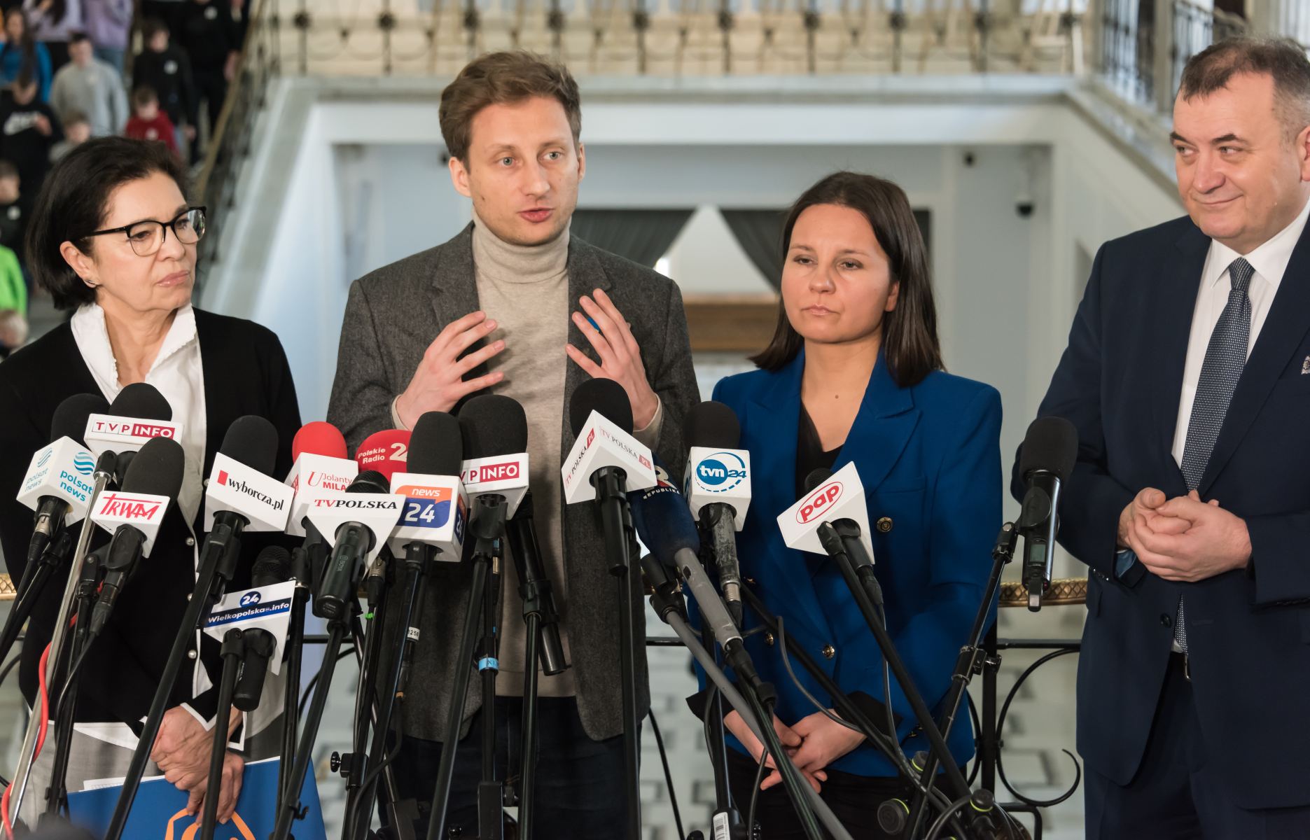 Izraelskie siły przechwyciły flotyllę z polskim posłem. Analiza incydentu na wodach międzynarodowych